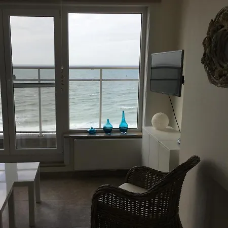 Seafront Апартаменты *