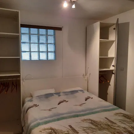 Seafront Apartment *